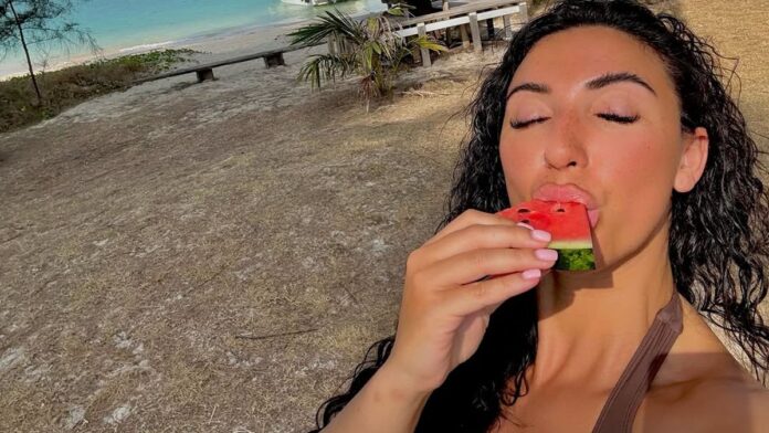 UK Woman Issues Holiday Advisory Following Parking Fine in Thailand