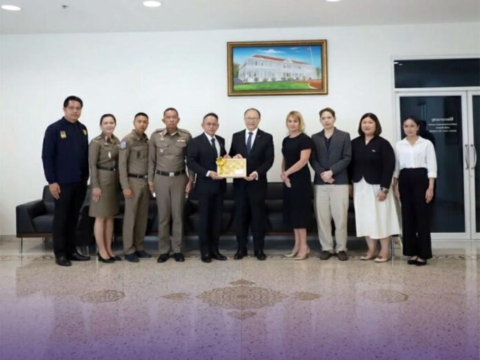 Phuket Officials and Australian Diplomats Collaborate on Tourist Safety
