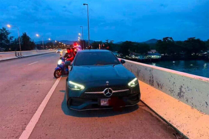 Search Underway for Woman Who Jumped from Phuket Bridge
