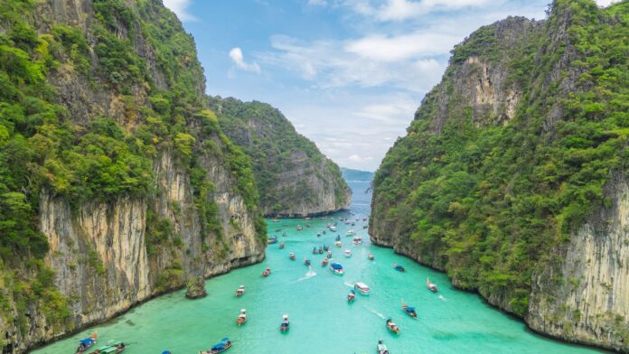 Top Attractions and Activities to Experience in Phuket