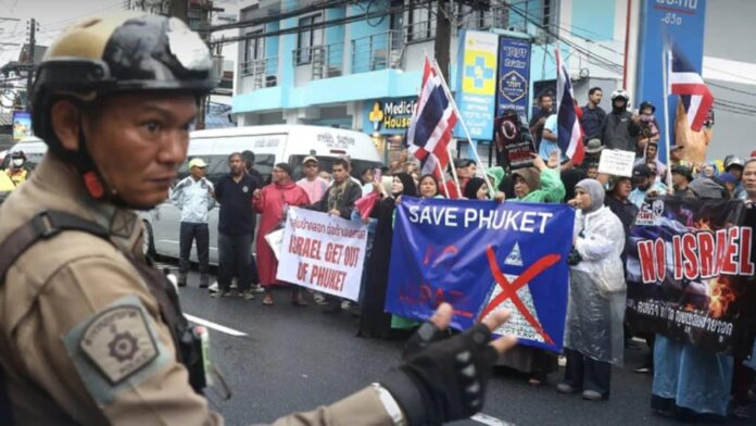 Phuket Faces Overtourism Challenges: Waste, Water Issues, and Visitor Behavior