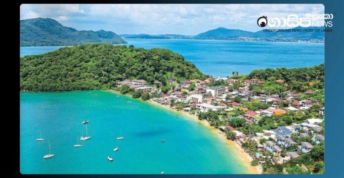 Russians Fleeing Economic Crisis Seek Homes in Phuket