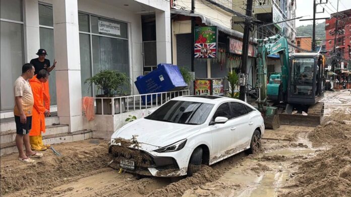 Severe Flooding in Thailand Claims 83 Lives and Affects Nearly One Million